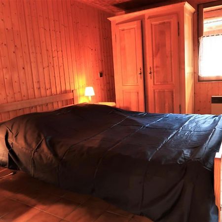 Charmieux Appartement En Chalet Typique Le Grand-Bornand Luaran gambar