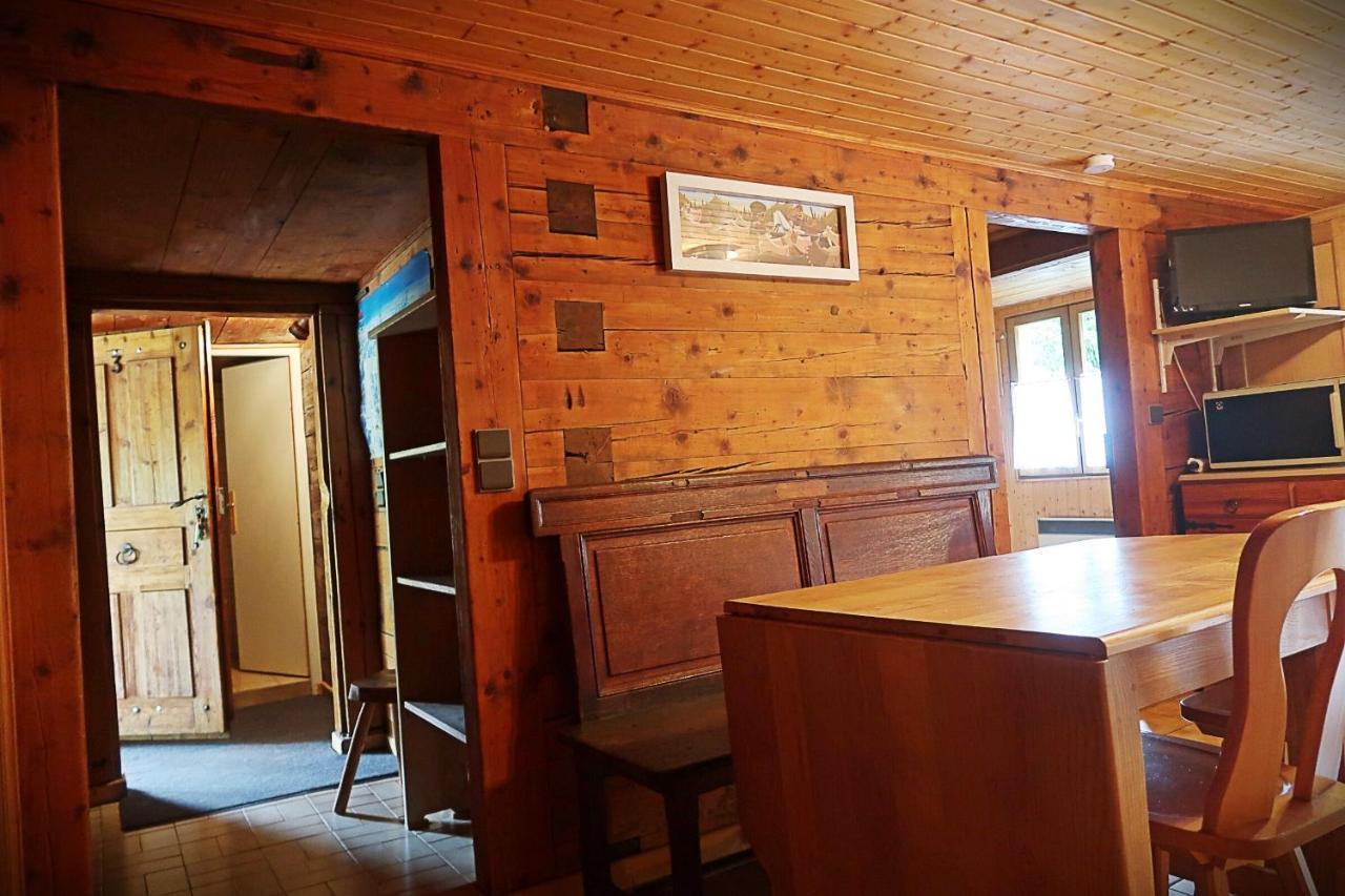 Charmieux Appartement En Chalet Typique Le Grand-Bornand Luaran gambar