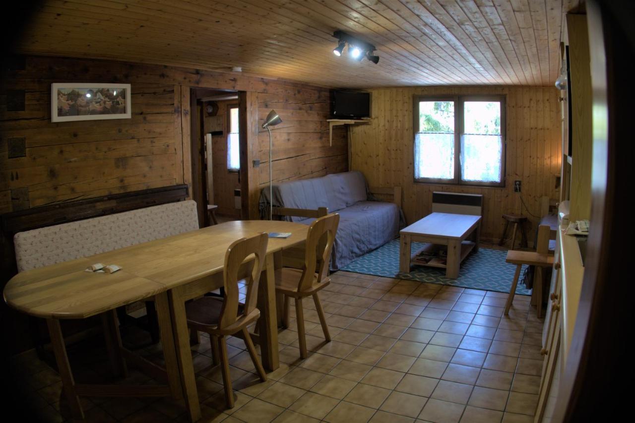 Charmieux Appartement En Chalet Typique Le Grand-Bornand Luaran gambar