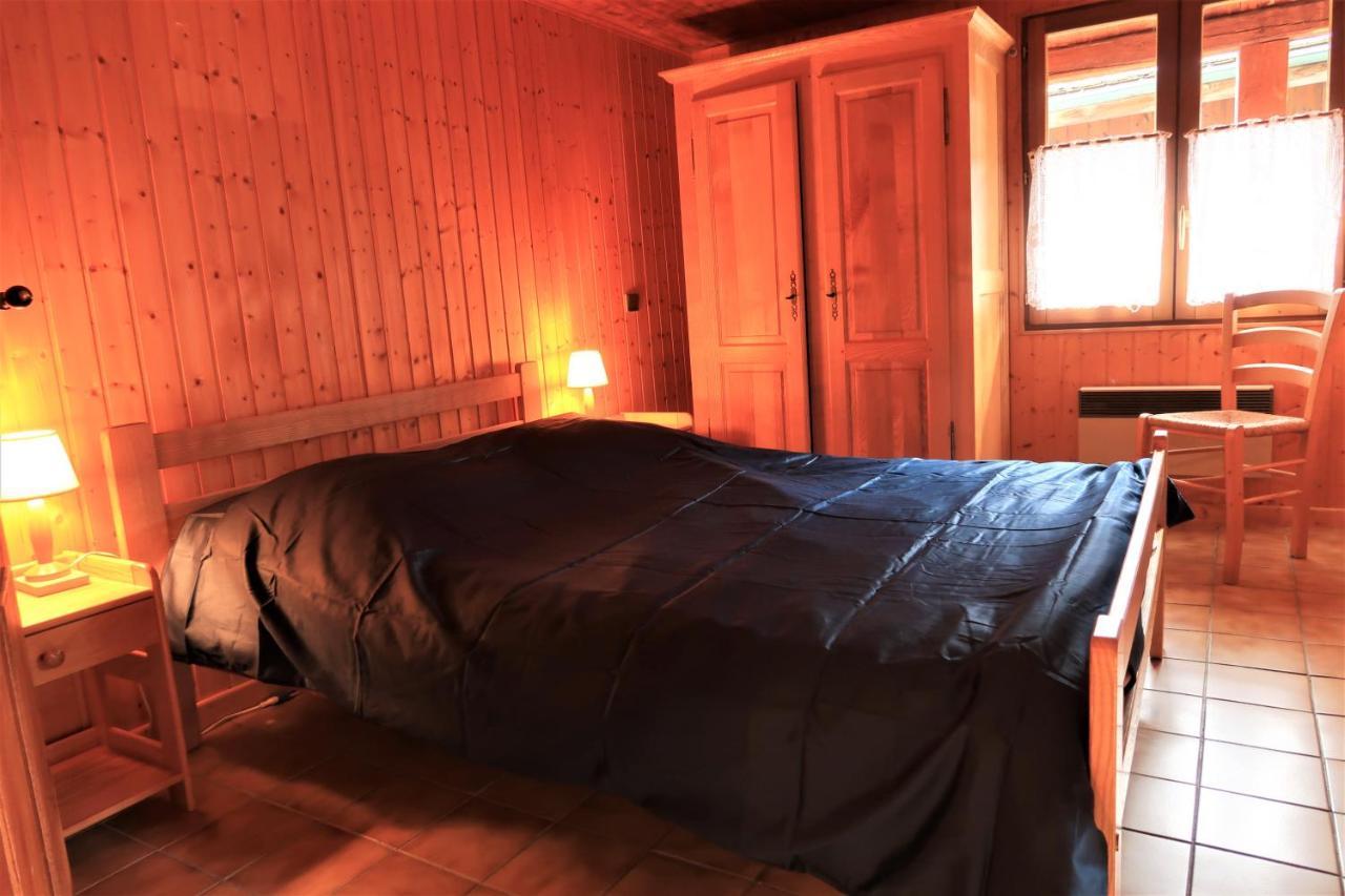 Charmieux Appartement En Chalet Typique Le Grand-Bornand Luaran gambar
